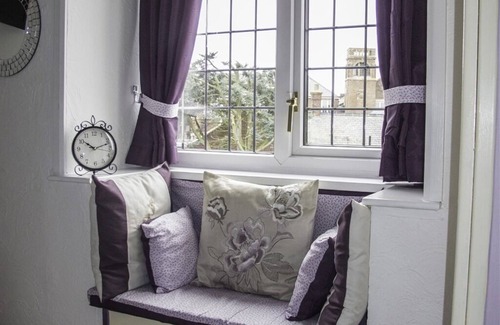Great Yarmouth Bed & Breakfast | The White Lodge