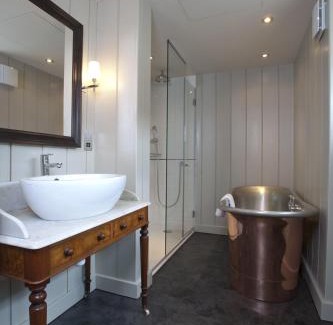 City Centre Hotel | The White Swan Hotel