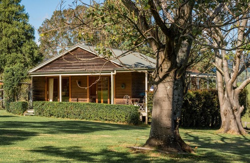 Barrengarry Cottage | The Willows Cottage - Cosy Cottage