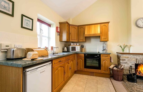 Littlebredy Cottage | The Willows, Dorset Country Cottage.