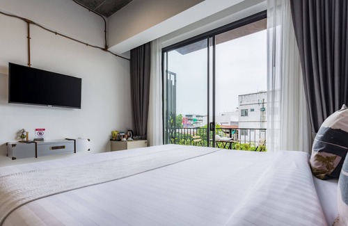 Nai Muang Hotel | The Wood