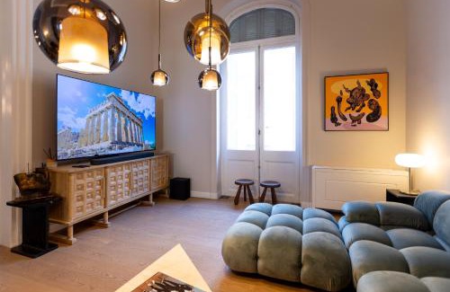 Plaka Apartment | Theion Estate