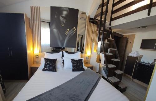 Militari Hotel | TheLine