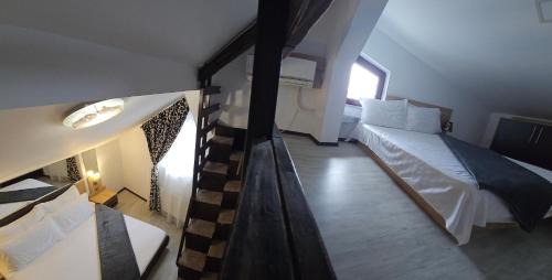 Militari Hotel | TheLine