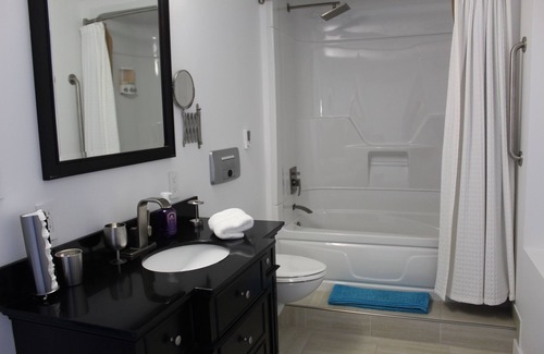 Bamberton Bed & Breakfast | There is No Ocean View Like it. Victoria Only 30 Minutes Away.