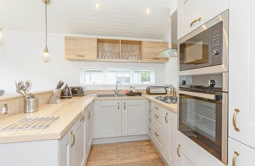 Aysgarth Ski Chalet | These stunning lodges are ultra spacious luxurious lodges designed with couples in mind.