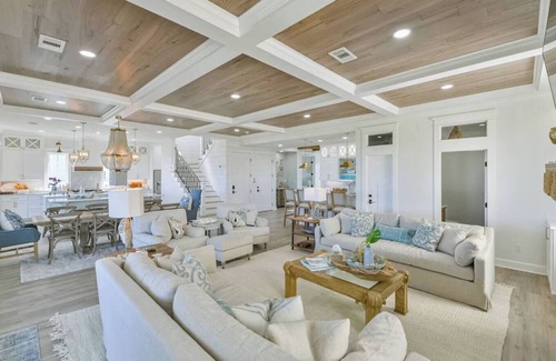 Red Fish Cove House | This house is a 5 bedroom(s), 5.5 bathrooms, located in Galveston, TX.