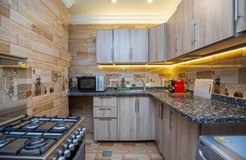 Bab Sharqi Apartment | Three-Bedroom Deluxe Apartment With Sea View