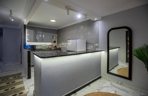 Bab Sharqi Apartment | Three-Bedroom Deluxe Apartment With Sea View
