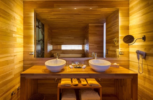 Torres Del Paine Hotel | Tierra Patagonia