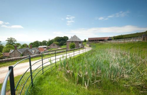 Kingston St Mary Other | Tilbury Shepherd Huts with Hot Tubs Plus Holiday Cottages