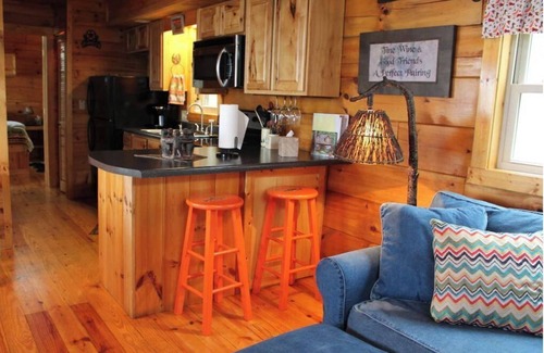 Fancy Gap Cabin | Time to Unwine-Waterfront Cabin w/Hot Tub! Pet Friendly! Blue Ridge Parkway
