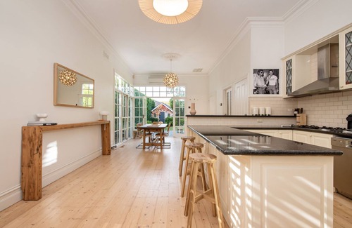 Caulfield East House | Timeless Gem in Malvern East