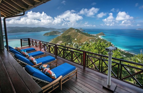 West End Villa | Tingalayo is a private villa for 12 with 270 degree breathtaking views.
