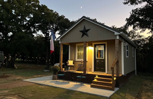 Grandview Cabin | Tiny House on the Farm