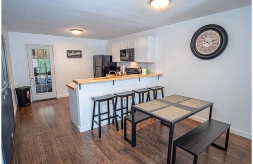 Midtown Apartment | Tobin Hill 2-2 Apt 5minDT 2min Pearl and St Marys