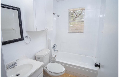 Midtown Apartment | Tobin Hill 2-2 Apt 5minDT 2min Pearl and St Marys