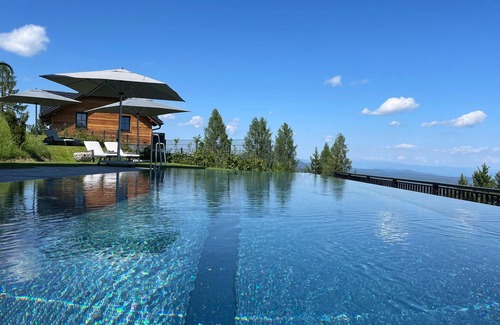 Albeck House | Tomtegl-Bergchalet No.4 mit Privatsauna, Infinitypool, Kamin, Fitnessraum, 1500m Seehöhe