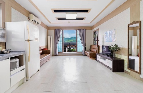 Tongyeong House | Tongyeong Hwanggeumbada Pension