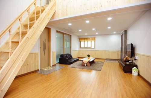 Taeyanghwa Hotel | Tongyeong Paros Pension