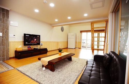 Taeyanghwa Hotel | Tongyeong Paros Pension