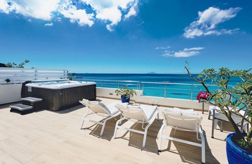 Simpson Bay Apartment | Top of the art penthouse on the beach - 4000 sq. ft of luxury