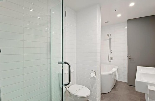 Queenstown City Centre House | Top of the Lake