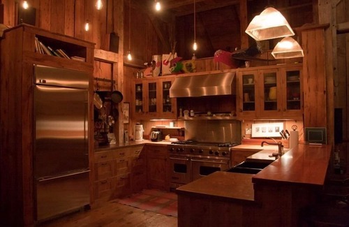 La Pointe Cottage | Top rental -MN Monthly Magazine. Sleeps 16. nCome make unforgettable memories. n