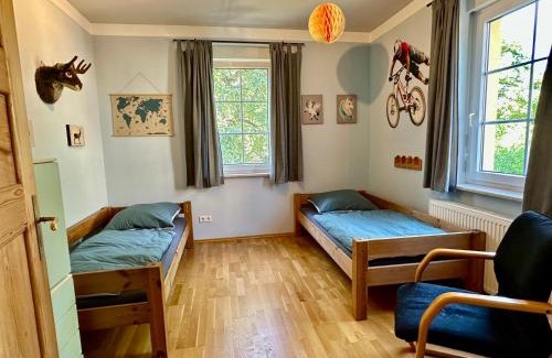 Sudstadt Apartment | Top Wohnung in Stadtvilla mit Terrasse und Garten