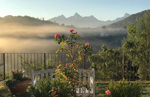 Gassano House | Torre dei Medici luxury villa, pool, wifi, parking, view, near Cinque Terre