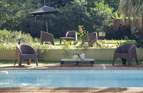 Zona Granja Cabin | Total Relaxation for 4 in Cabin with Gardens and Pool