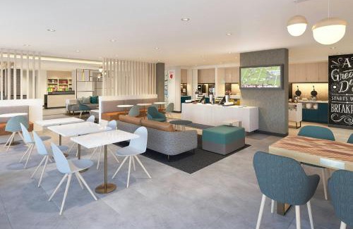 Niagara Falls Hotel | TownePlace Suites by Marriott Niagara Falls Canada