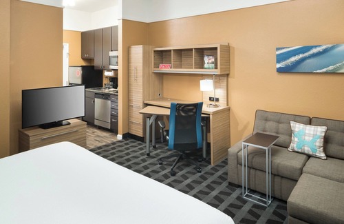 Panama City Hotel | TownePlace Suites by Marriott Panama City