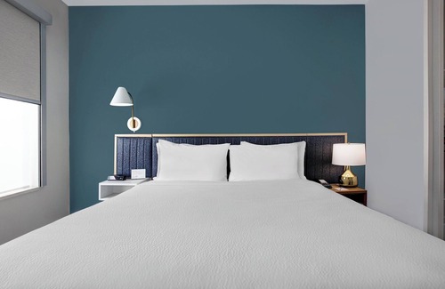 Glendale Sports and Entertainment District Hotel | TownePlace Suites by Marriott Phoenix Glendale Sports & Entertainment District