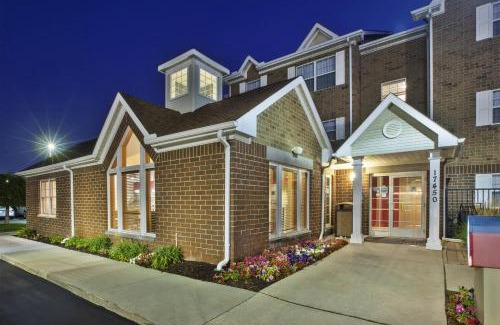 Livonia Hotel | TownePlace Suites by Marriott Detroit Livonia