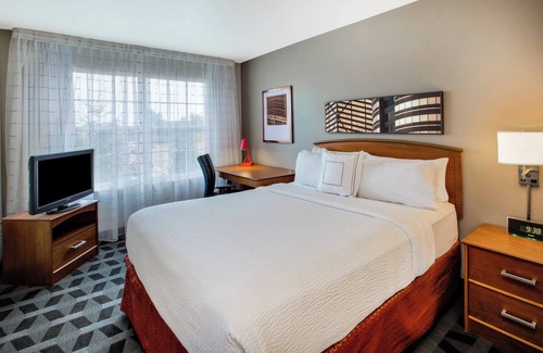 Livonia Hotel | Towneplace Suites By Marriott Detroit Livonia
