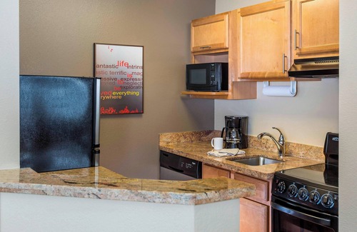 North Mountain Hotel | TownePlace Suites By Marriott Phoenix North