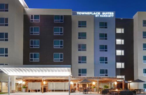 Golden Glades - The Woods Hotel | TownePlace Suites by Marriott Jacksonville East