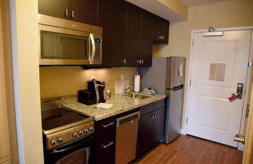 Lawrence Hotel | TownePlace Suites Lawrence Downtown