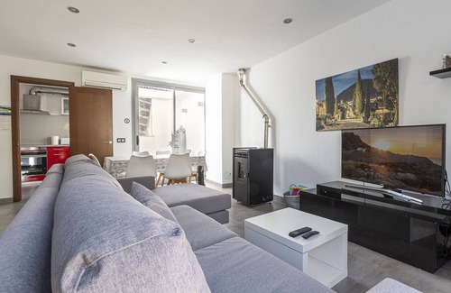 Pollensa Ski Chalet | Townhouse Calvari in Pollensa By home villas 360