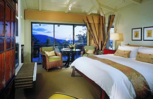 Northwest Carmel Hotel | Tradewinds Carmel
