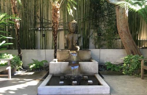 Northwest Carmel Hotel | Tradewinds Carmel