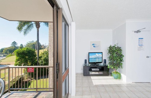 Nelson Bay Apartment | Tradewinds, Unit 4/110 Victoria Parade