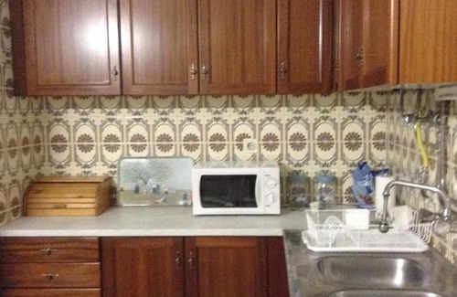 Sao Martinho do Porto House | Traditional Portuguese Home Within Walking Distance To The Beach, With Wifi.