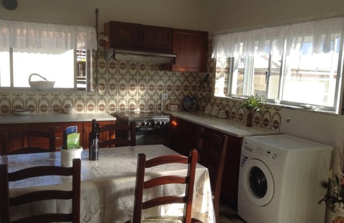Sao Martinho do Porto House | Traditional Portuguese Home Within Walking Distance To The Beach, With Wifi.