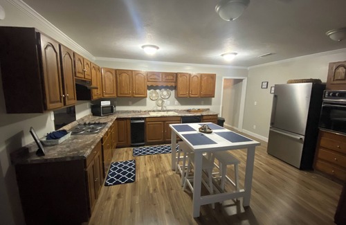 Matewan House | Trailhead Lodging