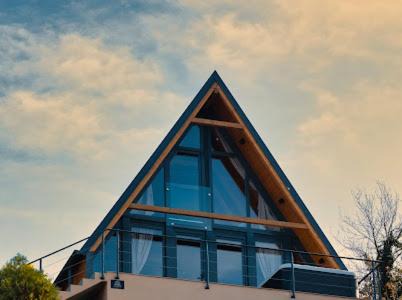 Petrovaradin Ski Chalet | Tramonto