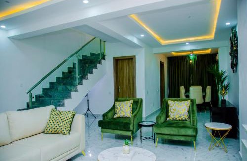Ibadan House | Tranquil Old Bodija Retreat - 3 Bedroom House