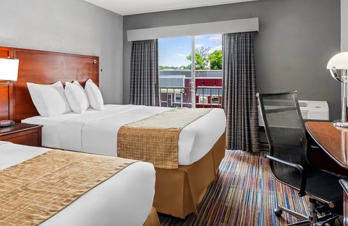 Bloomington Hotel | Travelodge by Wyndham Bloomington