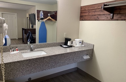Cedar City Hotel | Travelodge by Wyndham Cedar City